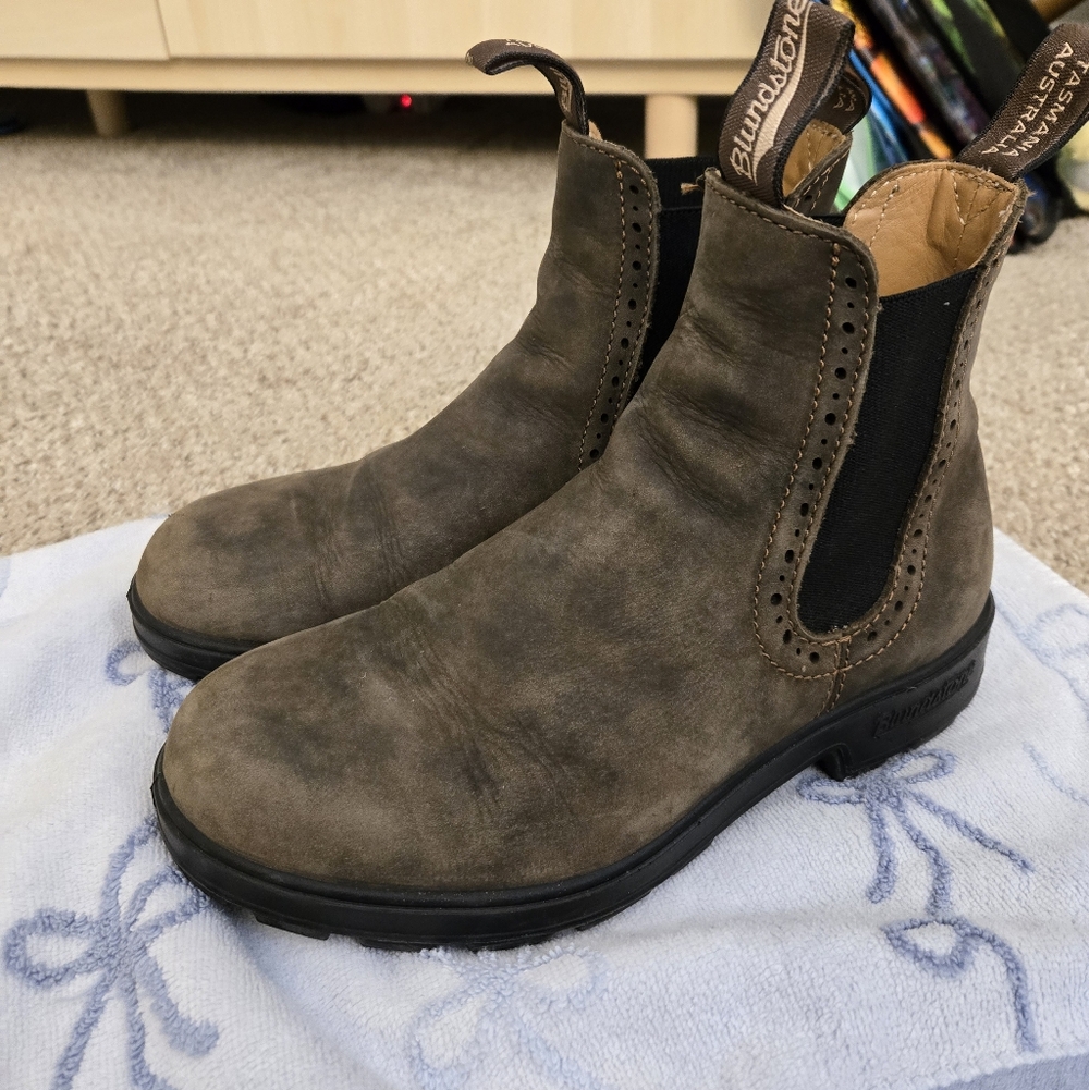 WORN ONCE Blundstone Hightop Chelsea Boots Rustic Brown 1351